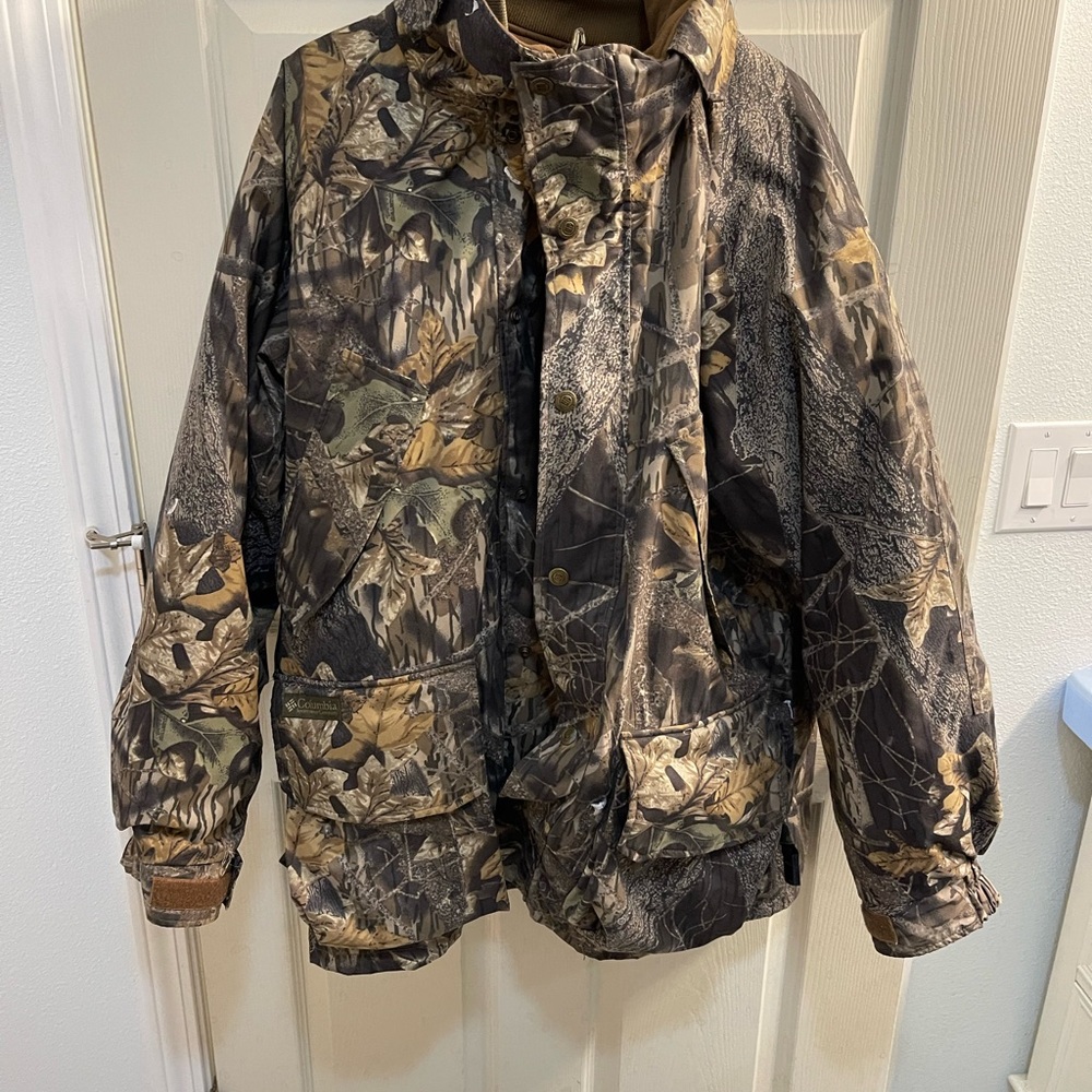 Columbia Large Camo heavy jacket